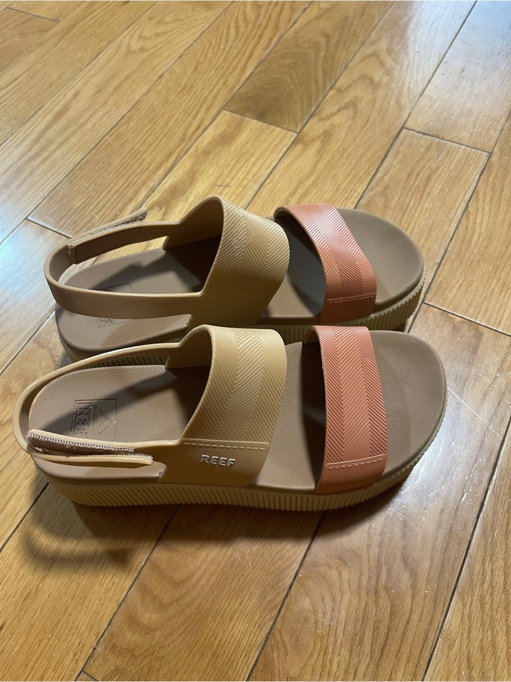 Reef Women’s Water Vista Higher Sandal - Picture 2 of 3